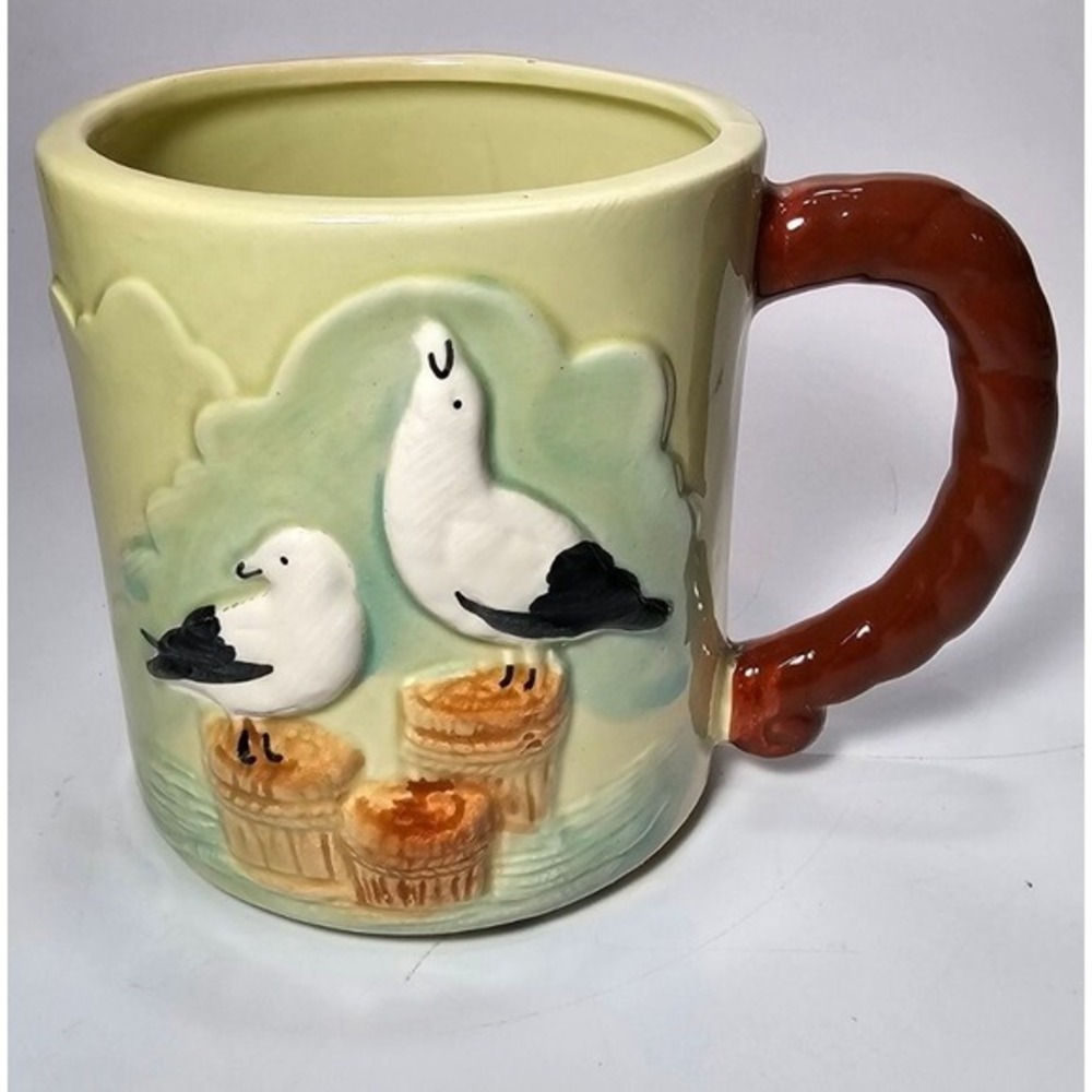 Seagulls Birds Perched on Ocean Posts 1981 Vintage Coffee Mug‎